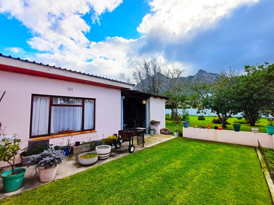 4 Bedroom Property for Sale in Kleinmond Western Cape